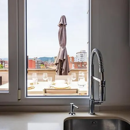 Apartment Lujoso Atico Entre 2 Playas Con Garaje, Terraza, Vistas Y Wifi Gijon