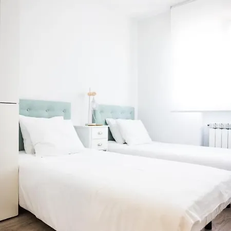 Apartment Lujoso Atico Entre 2 Playas Con Garaje, Terraza, Vistas Y Wifi Gijon