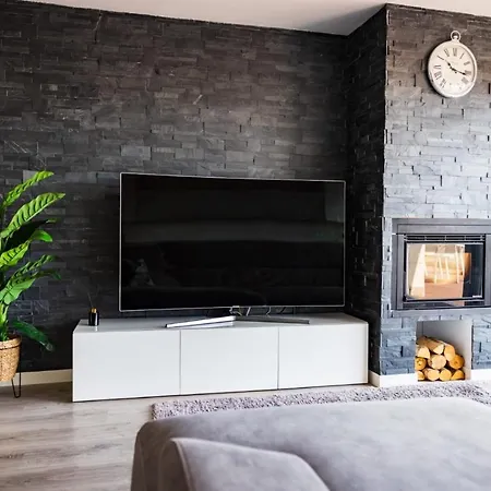 Apartamento Lujoso ático Entre 2 Playas Con Garaje, Terraza, Vistas Y Wifi