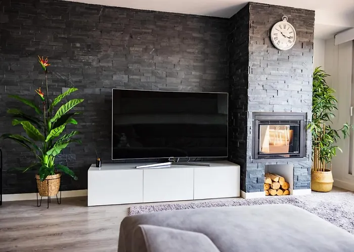 Apartamento Lujoso ático Entre 2 Playas Con Garaje, Terraza, Vistas Y Wifi