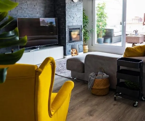 Lujoso ático Entre 2 Playas Con Garaje, Terraza, Vistas Y Wifi